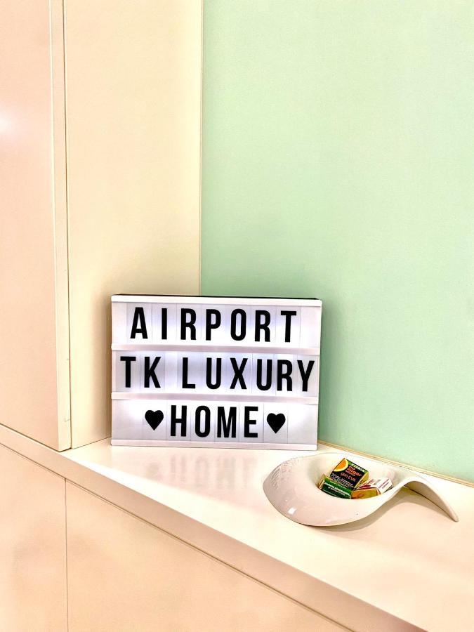Airport Tk Luxury Home Artemida  Exteriör bild